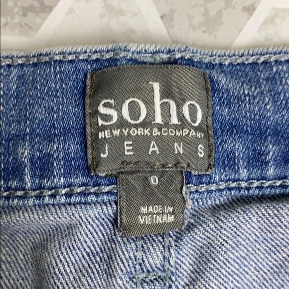 Soho New York Size 0 Cuffed Light Wash Shorts - Picture 4 of 7